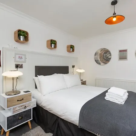 Hotel 48 Gilmore Place Residences *