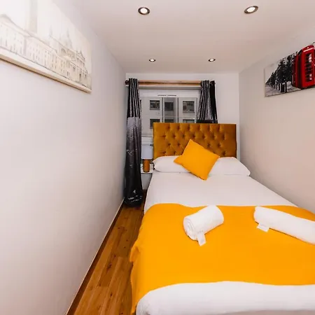 Superb Luxury Quality Central Apartment On Canal * Edinburgh