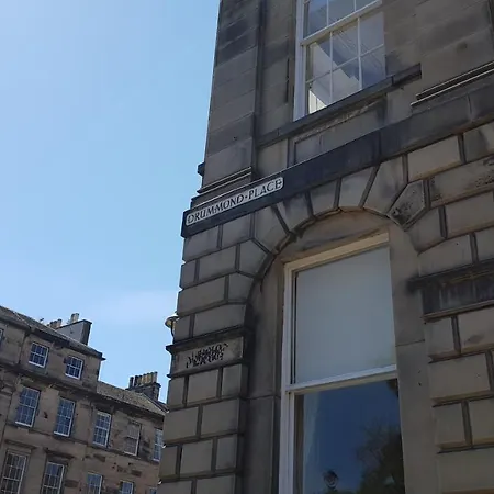 Apartment Gorgeous 3-bedroom