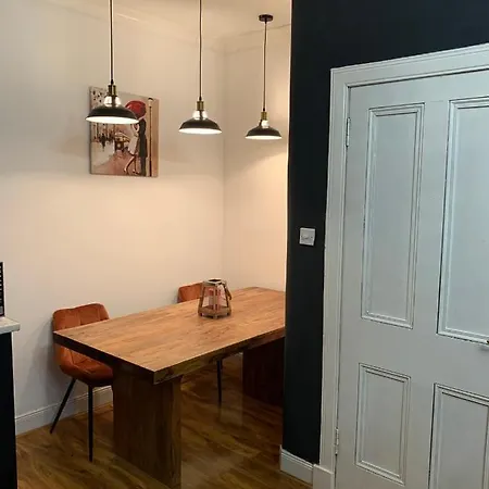 Glamours Stylish Victorian Near Centre Apartamento Edimburgo