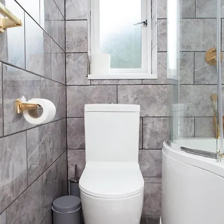 Luxury Arthur Seat Viewtownhouse With A Hot Tub Edimburgo