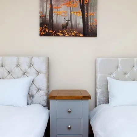 Luxury Arthur Seat Viewtownhouse With A Hot Tub Сasa de vacaciones