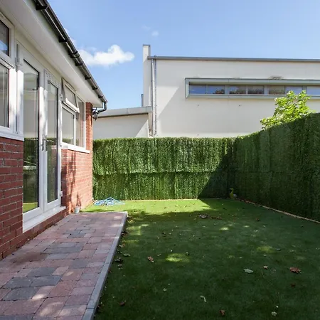 Luxury Arthur Seat Viewtownhouse With A Hot Tub Сasa de vacaciones