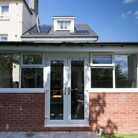 Luxury Arthur Seat Viewtownhouse With A Hot Tub *
