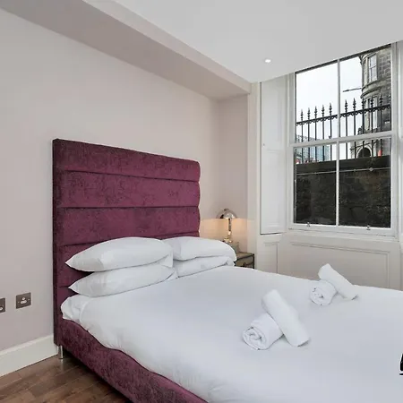 Spectacular West End 2br-1ba, Near Haymarket - Private Entrance & Courtyard By Bonjour Residences 公寓 爱丁堡