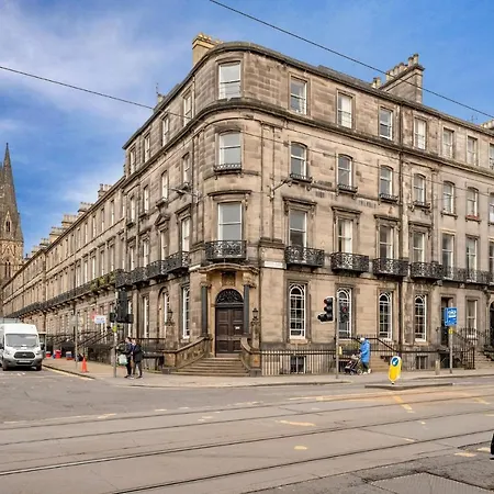 Spectacular West End 2br-1ba, Near Haymarket - Private Entrance & Courtyard By Bonjour Residences *