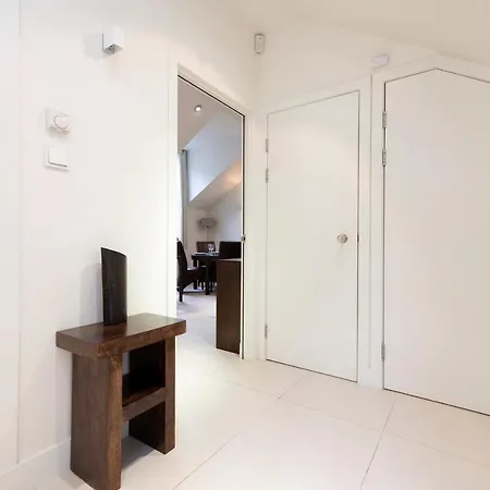 Apartamento Joivy Contemporary And Vibrant 1br Flat Near Princes Street