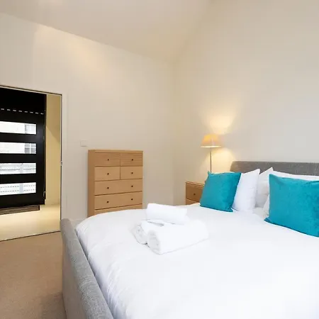 Joivy Contemporary And Vibrant 1br Flat Near Princes Street Edimburgo