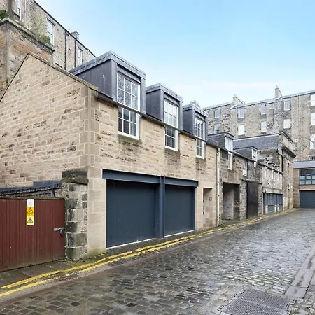 Joivy Contemporary And Vibrant 1br Flat Near Princes Street *