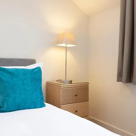 Joivy Contemporary And Vibrant 1br Flat Near Princes Street Apartamento *