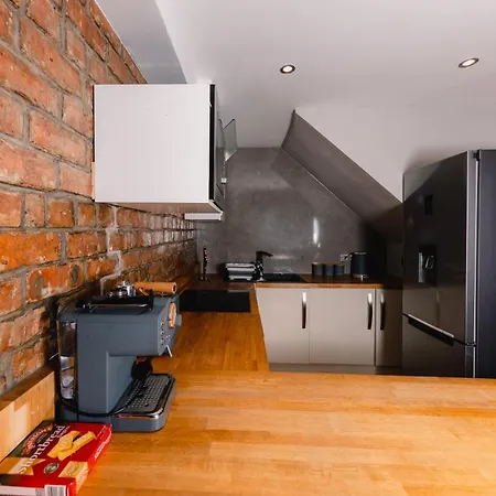 Superb Luxury Quality Central Apartment On Canal Apartment *