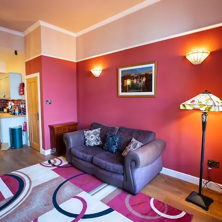 Apartment 1 Bedroom *