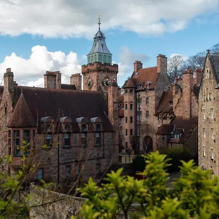 Historic 4 Bedroom Apartment In Dean Village *