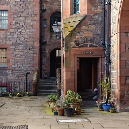 Historic 4 Bedroom Apartment In Dean Village * Edinburgh