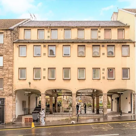 Апартаменты Charming Old Town 2 Bed Apt, 2mins From Royal Mile