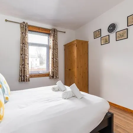Апартаменты Beautiful 2 Bedroom Flat In *