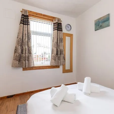 Апартаменты Beautiful 2 Bedroom Flat In Эдинбург