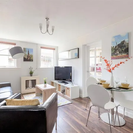 Stunning 1 Bed At Holyrood Palace & Arthurs Seat