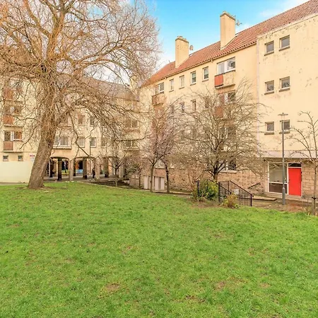 Charming Old Town 2 Bed Apt, 2mins From Royal Mile شقة *