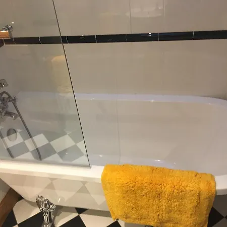 Apartment Drum Brae Edinburgh