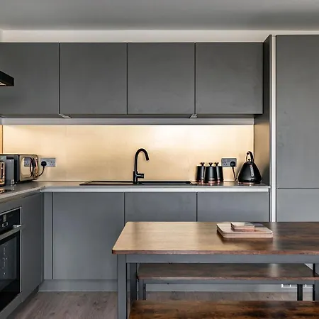 Amazing - Great Junction St - Free Parking *