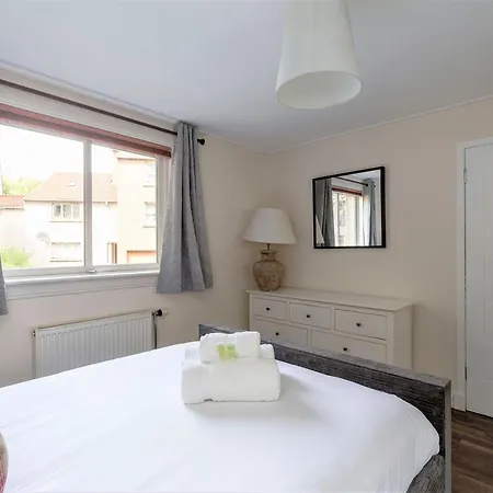 Stunning 1 Bed At Holyrood Palace & Arthurs Seat Апартаменты Эдинбург