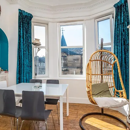 Stylish & Homely 2 Beds Flat Nearcity Centre شقة *