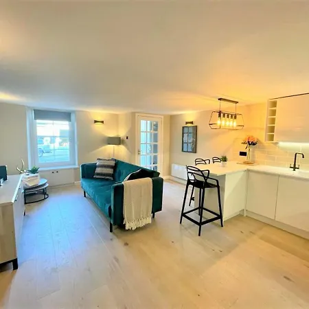 Stylish, And Cosy 1br & Sofa Bed, Nr Canongate Appartamento Edimburgo