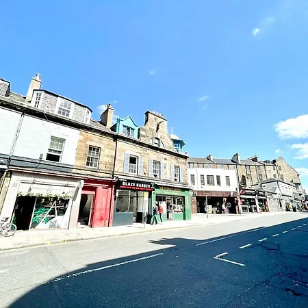 Gorgeous 2br & Bolt-hole Lägenhet Edinburg