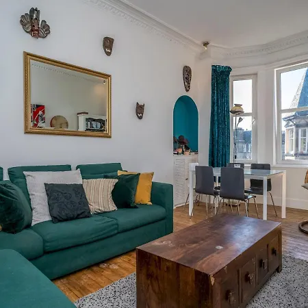 Stylish & Homely 2 Beds Flat Nearcity Centre شقة