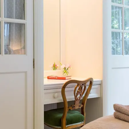 Apartment Saxe Coburg Apt Stockbridge Edinburgh