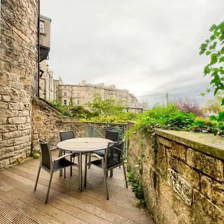 Beautiful Centre Georgian 4 Bed Townhouse With Private Garden * Edimburgo