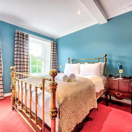 Beautiful Centre Georgian 4 Bed Townhouse With Private Garden Holiday home