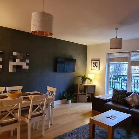 Pass The Keys Spacious 3beds Flat Near Centre - Free Parking * Edinburgh