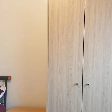A Double Room In Vibrant Leith- Female Guest Only Pansiyon *