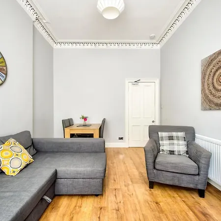 Modern Sleeps 6 アパート *