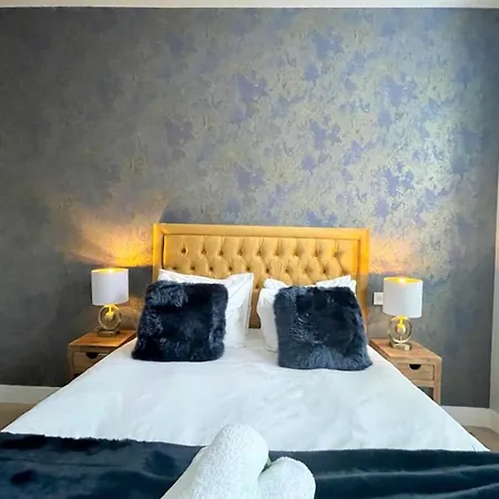 Trendy And Newly Reno'd 1 Bed Nr The Meadows * Edimburgo