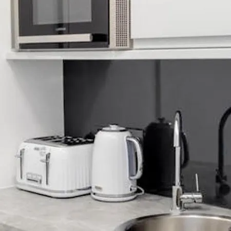 Gorgeous Studio At The Heart Of Old Town 아파트 에든버러