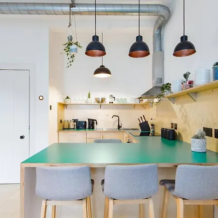 The Plywood Flat, Modern Style In A Traditional Tenement * Edinburgh