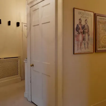 Large Central New Town Flat Apartment