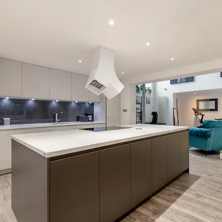 Semesterbostad Luxury Architect Designed 13 Mins To Royal Mile