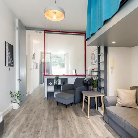 Semesterbostad Luxury Architect Designed 13 Mins To Royal Mile Edinburg