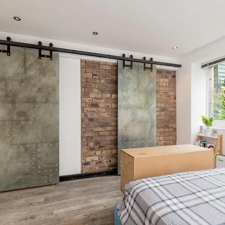 Semesterbostad Luxury Architect Designed 13 Mins To Royal Mile