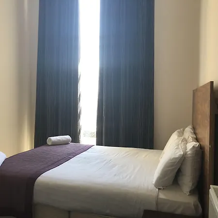 كايرن إدنبرة