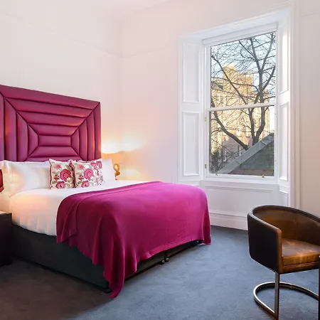 Black Ivy Otel 4*