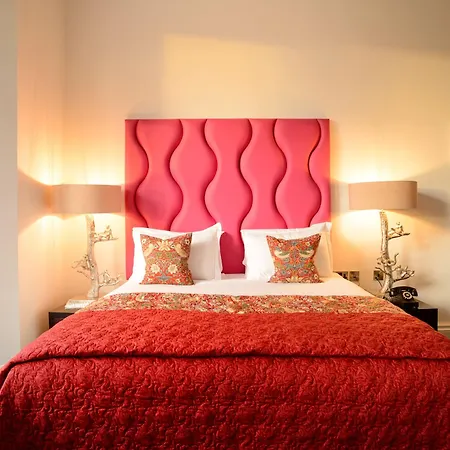 Otel Black Ivy