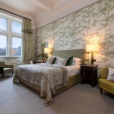 The Balmoral Hotel 5*