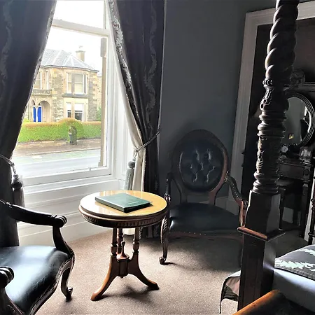 Glenalmond House 4* Edynburg
