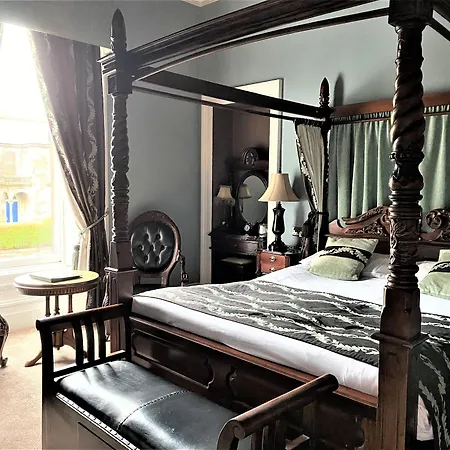 Glenalmond House 4* Edinburg