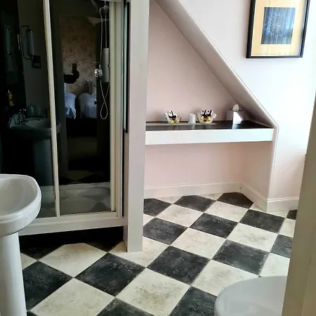 세일리드-도니아 호텔